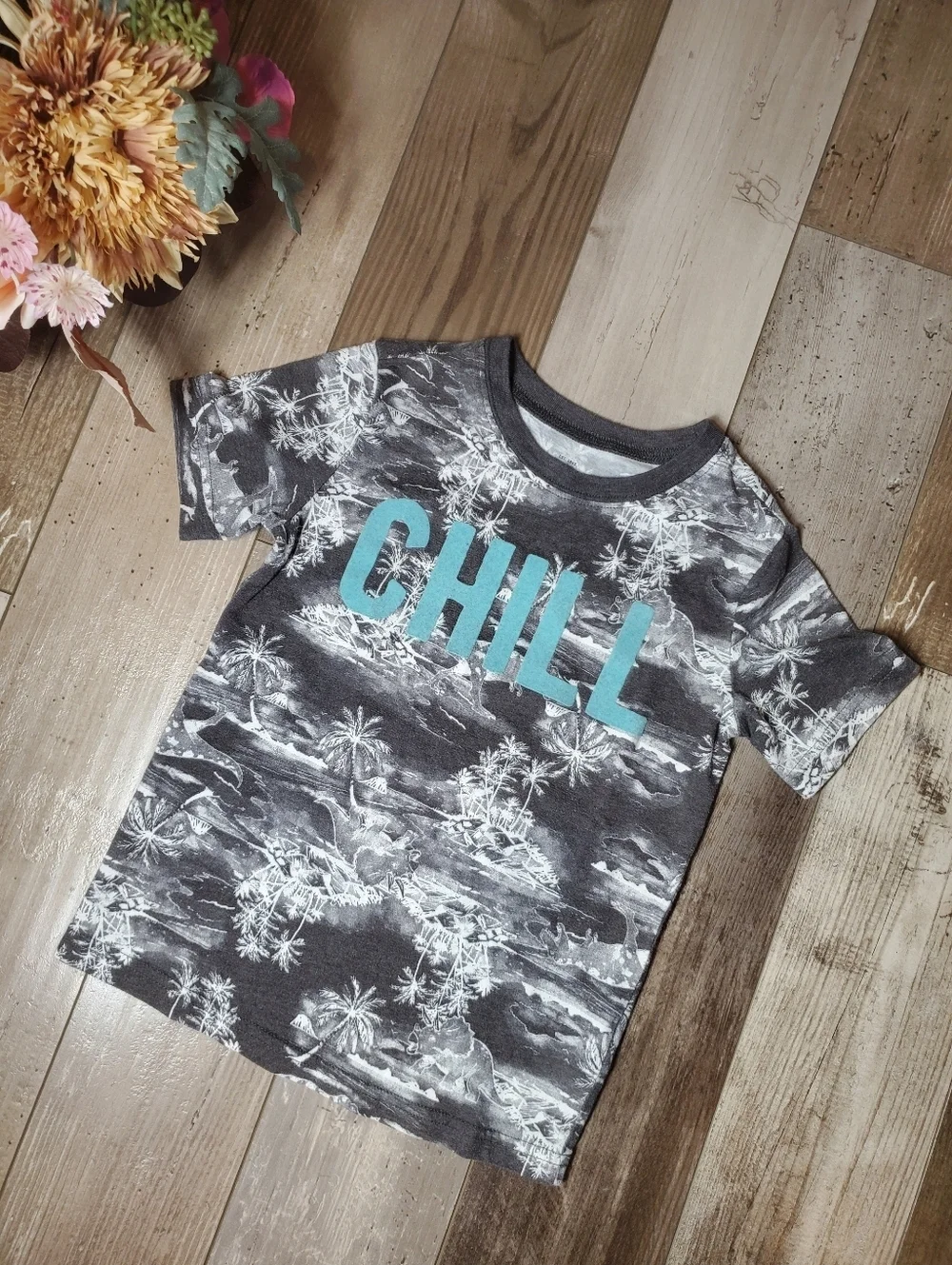 OshKosh B'gosh Boys Palm Tree CHILL Graphic Tee T-Shirt Size 5